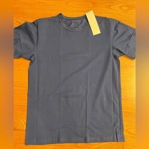 - New shirt airism